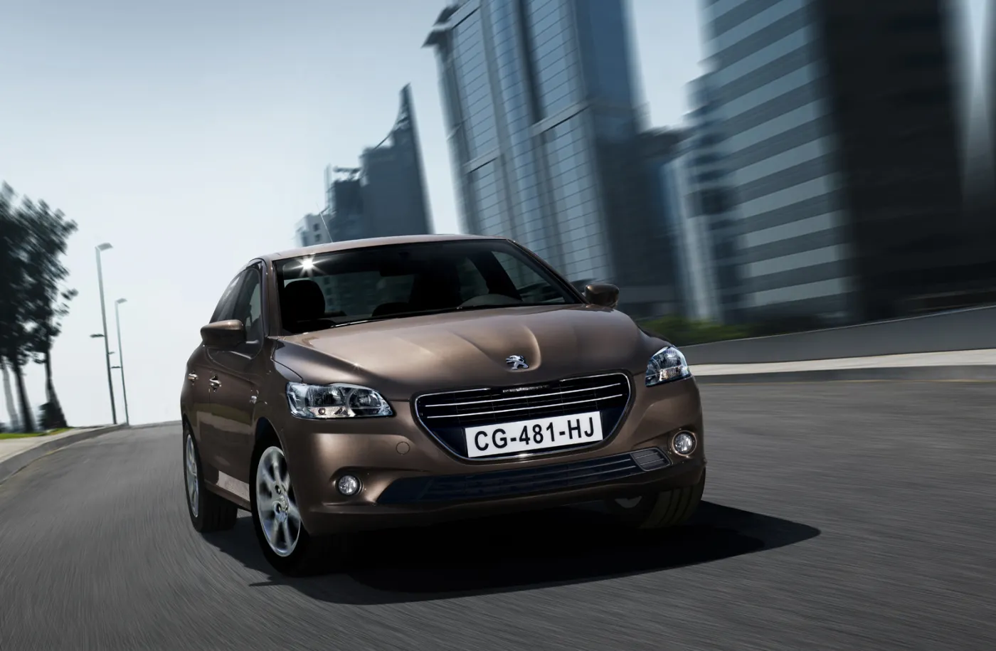 Tani samochód nie musi być stary. Zobacz nową limuzynę na polskim rynku - peugeot 301