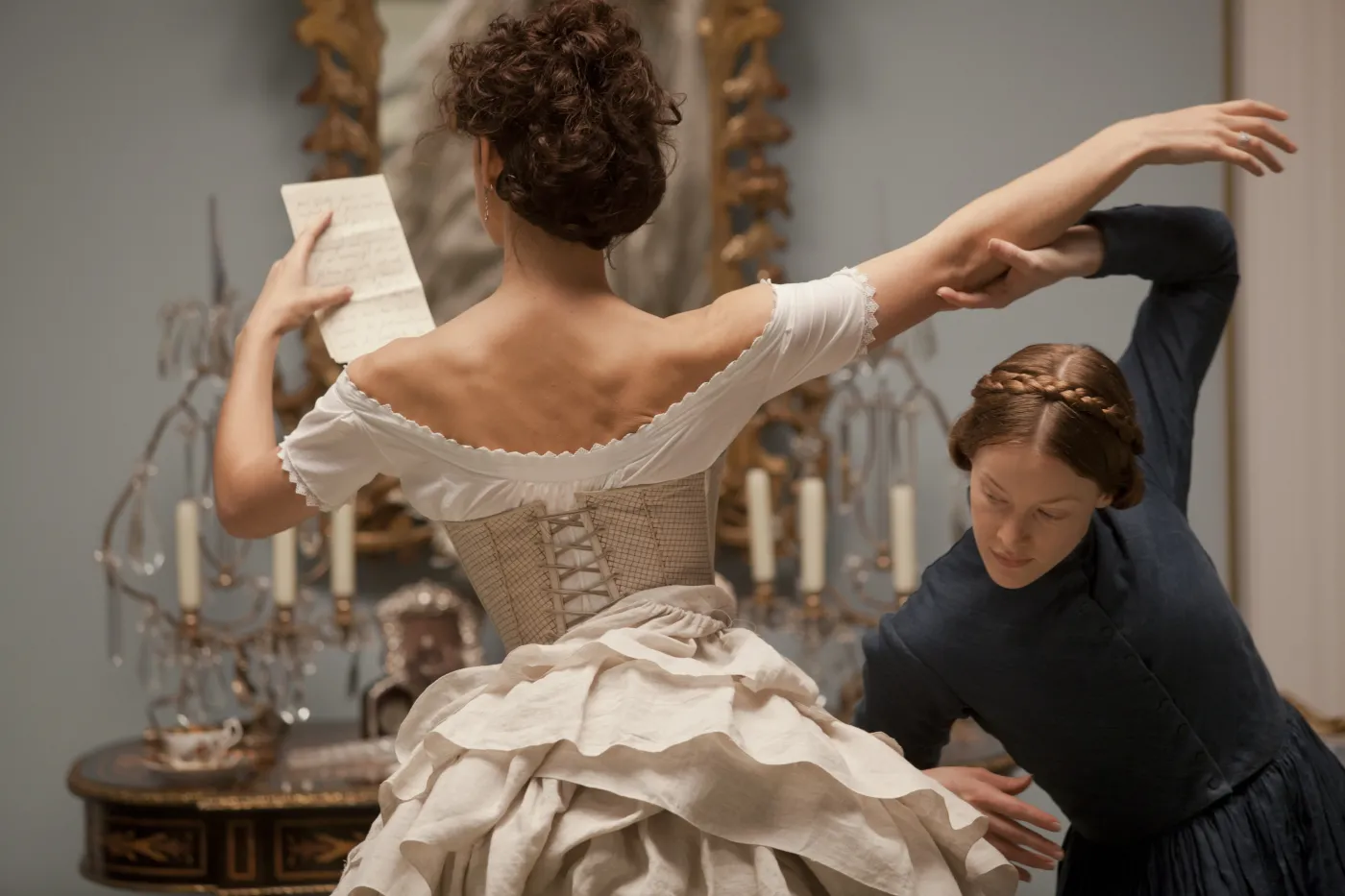 4310232-anna-karenina.jpg