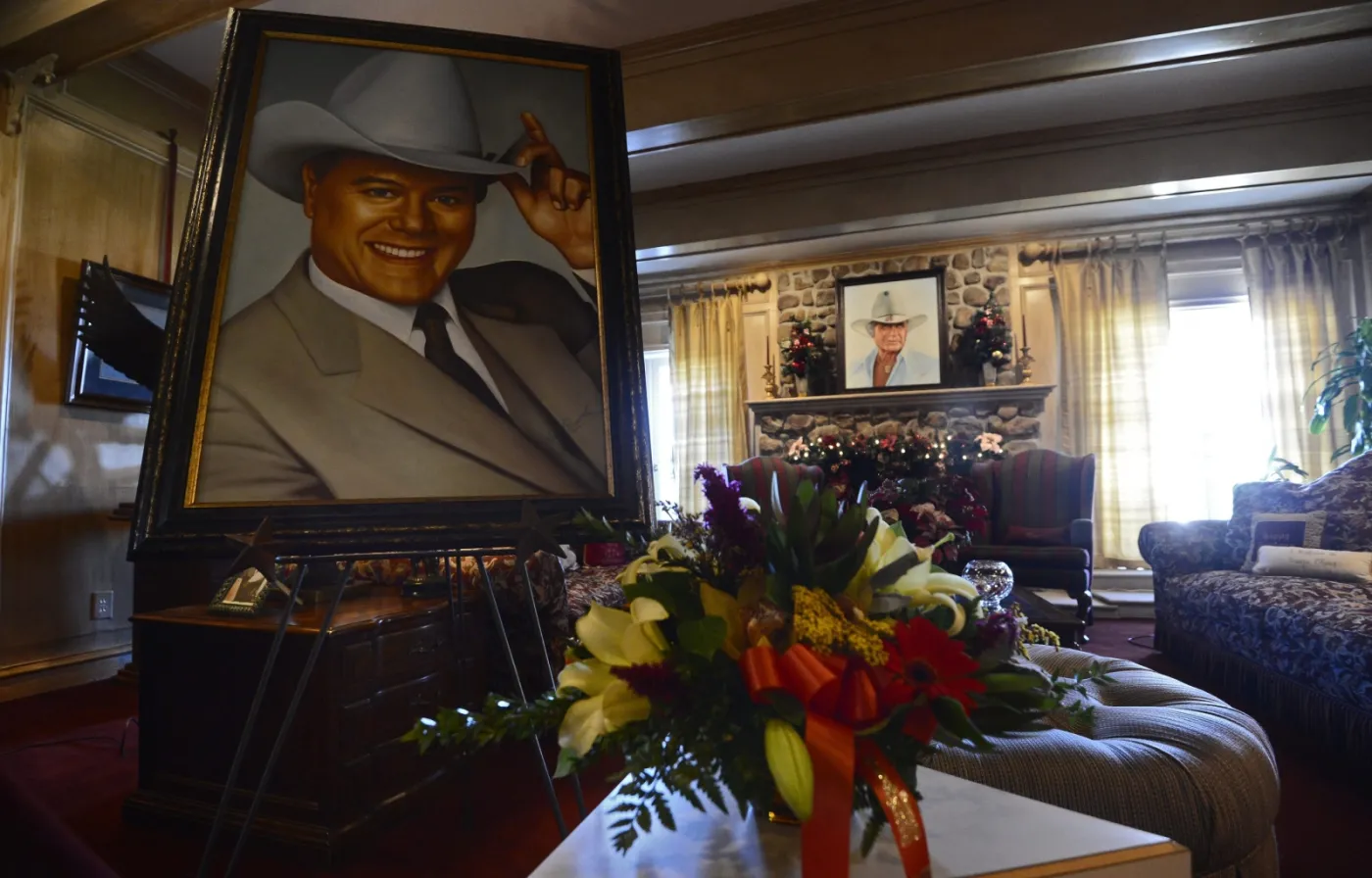 4319940-larry-hagman.jpg
