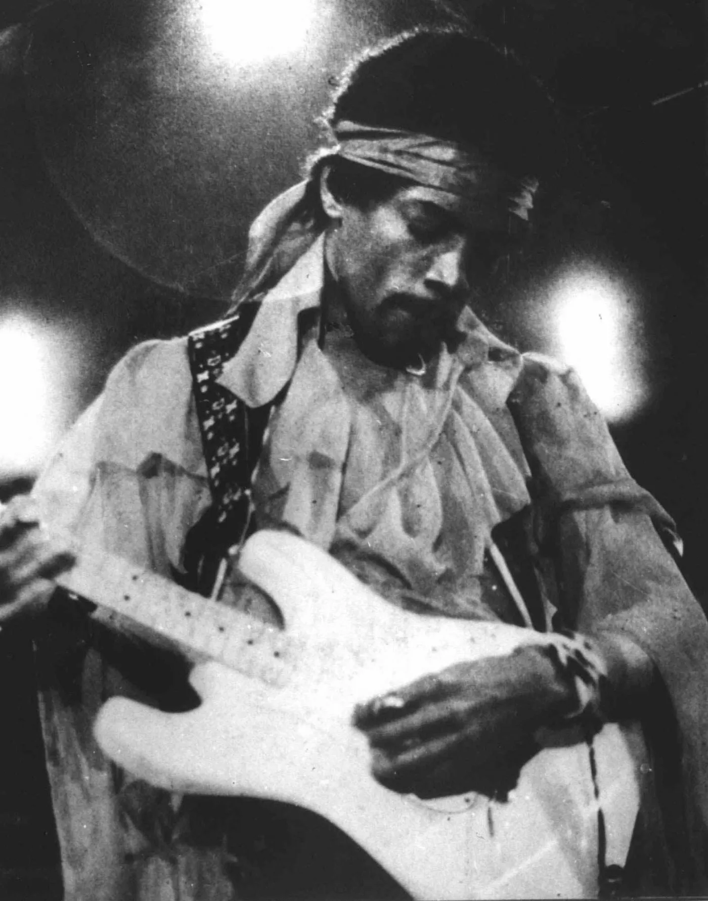 4328347-jimi-hendrix.jpg