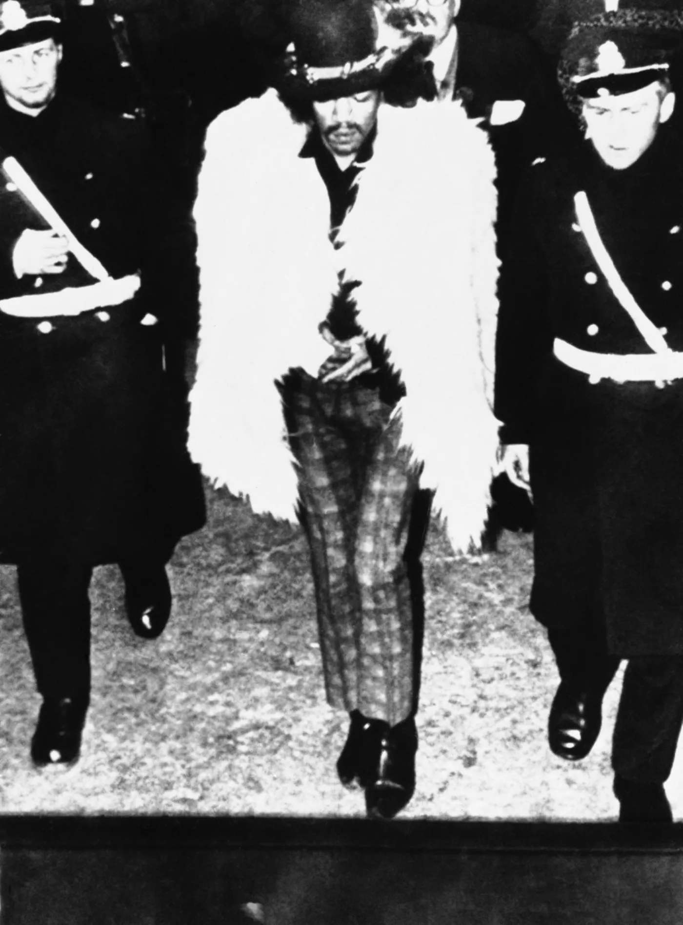 4328376-jimi-hendrix.jpg