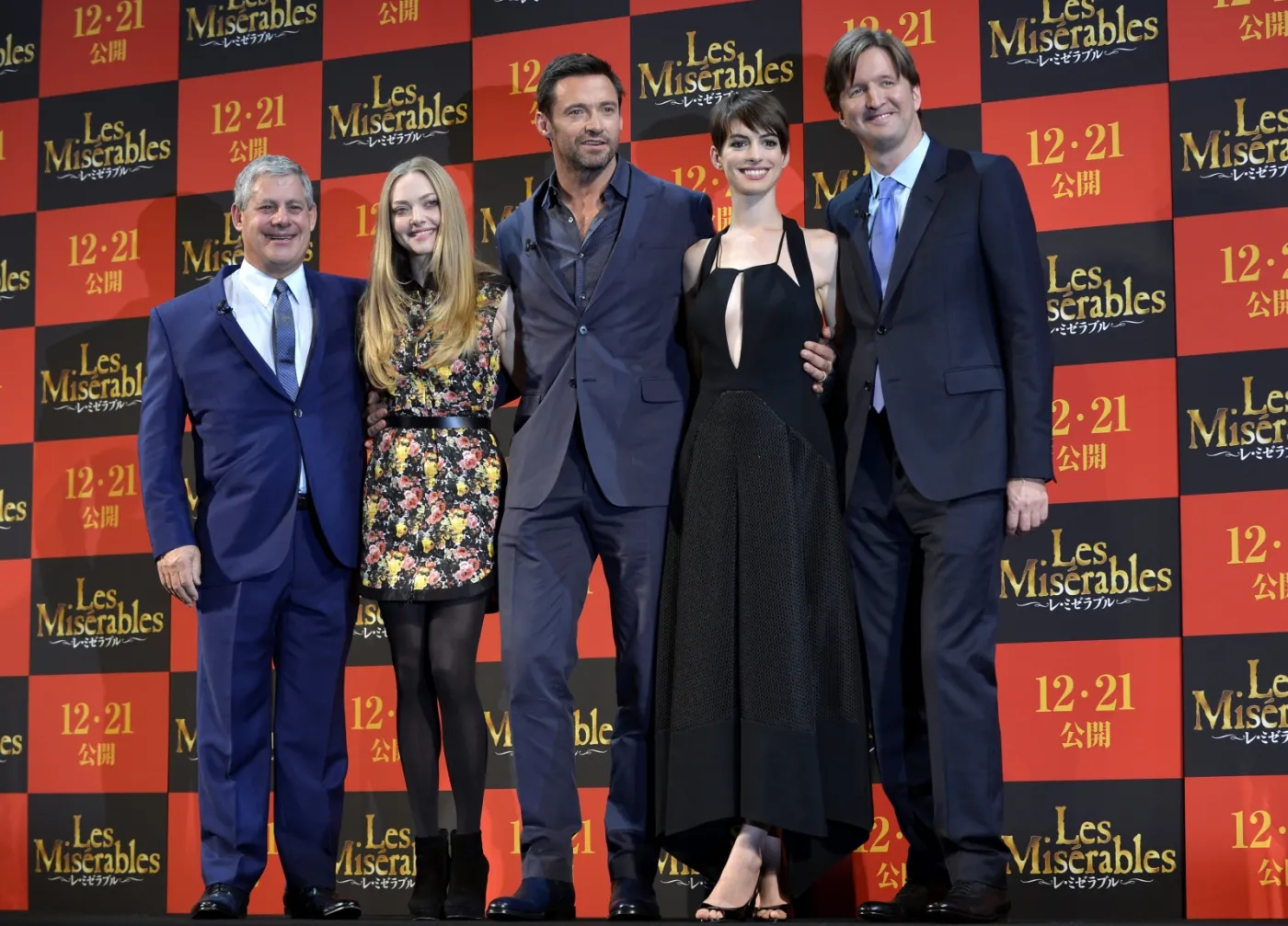 4334102-les-mis-rables.jpg