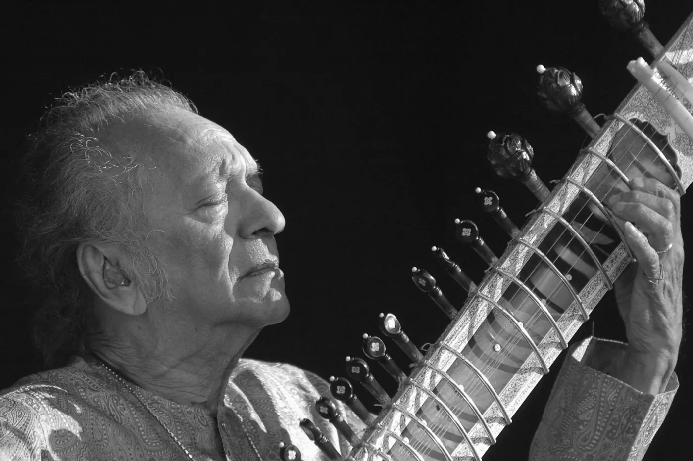 Ravi Shankar – wirtuoz sitara, ojciec Anoushki i Norah Jones nie żyje