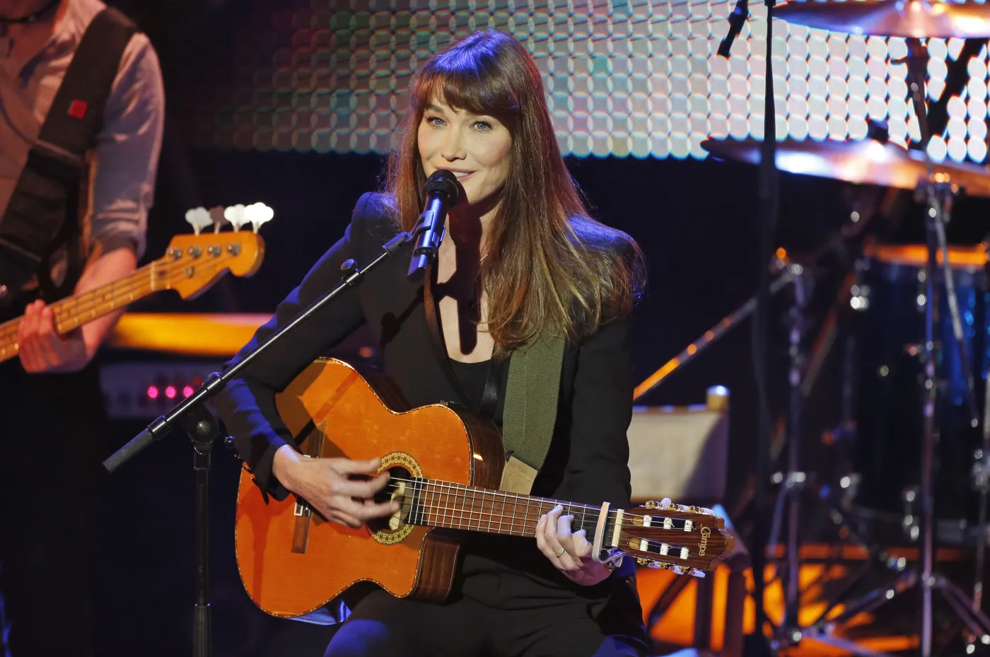 4812705-carla-bruni.jpg