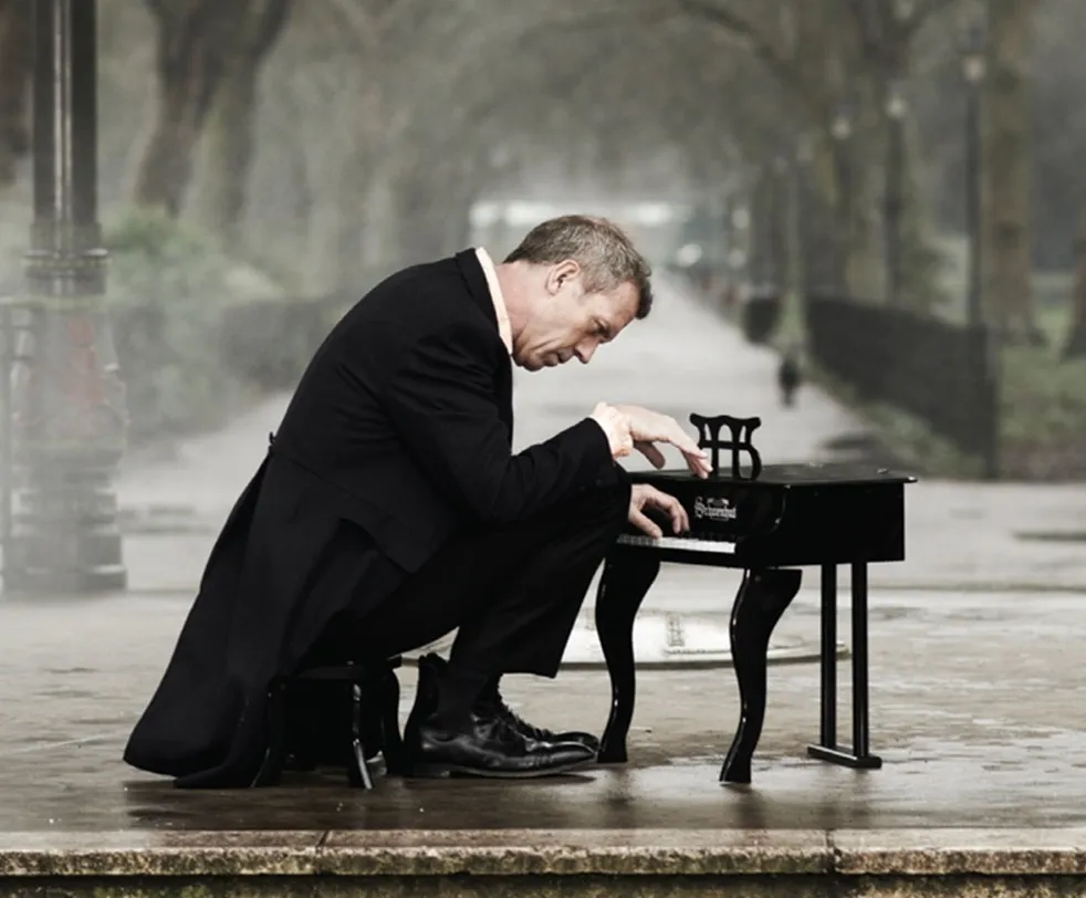 Hugh Laurie po raz pierwszy w Polsce - ZDJĘCIA!