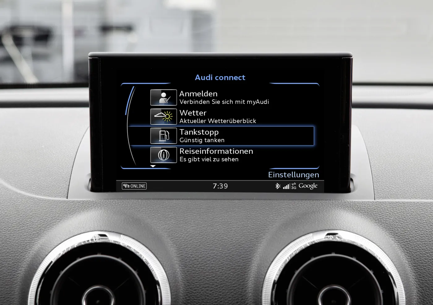 Ekran Audi connect 