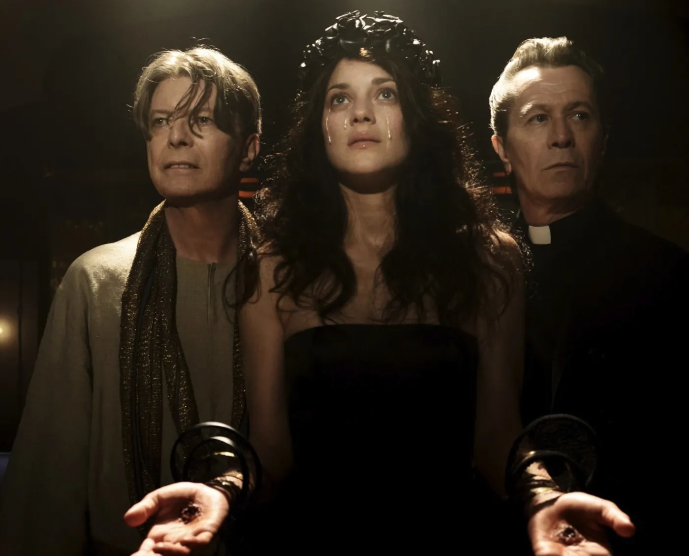 4933705-david-bowie.jpg