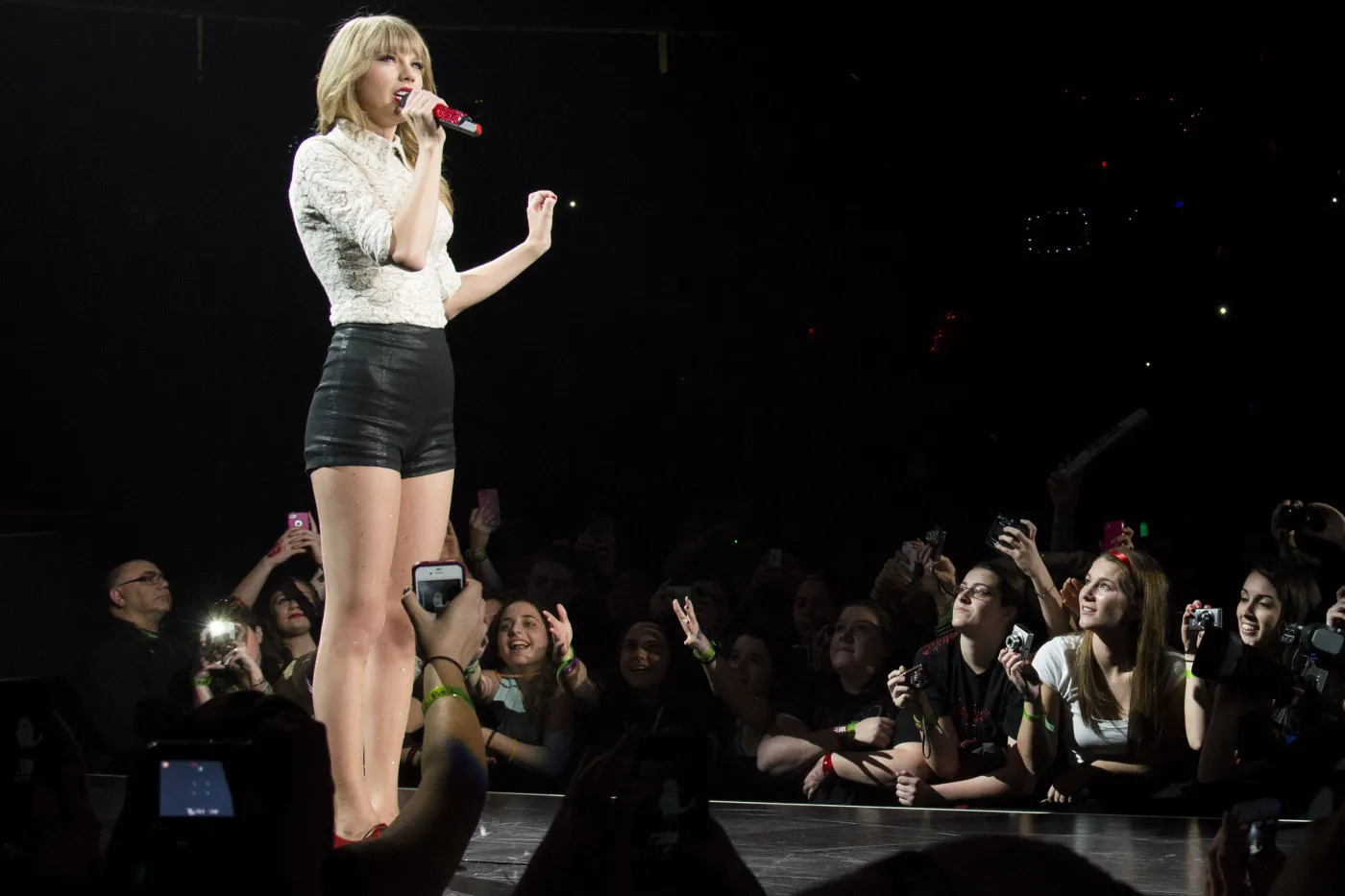 4949561-taylor-swift.jpg