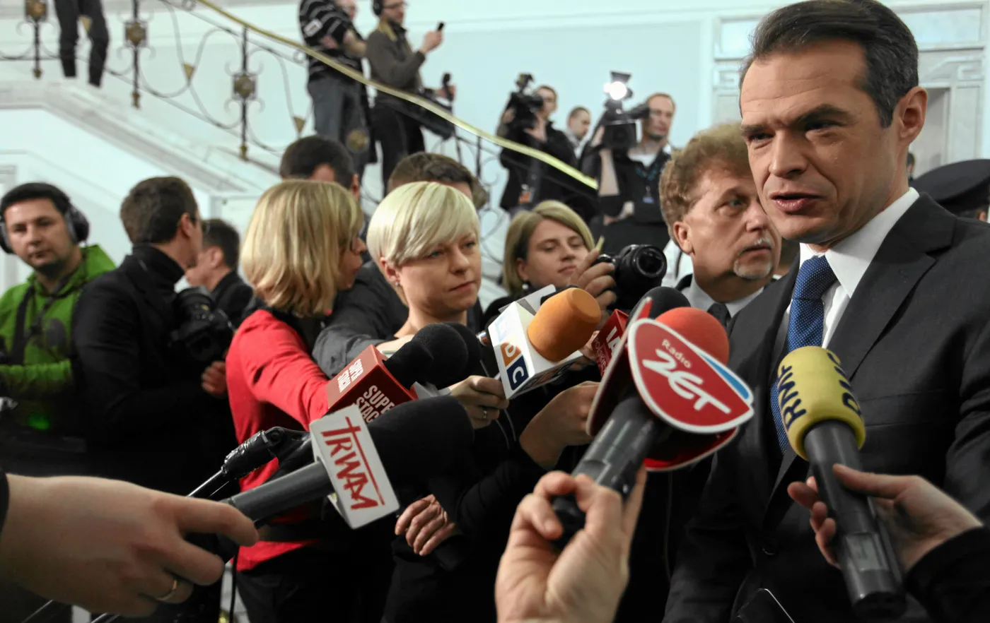 Apel o narodową zbiórkę zegarków. Senyszyn kpi z Nowaka 