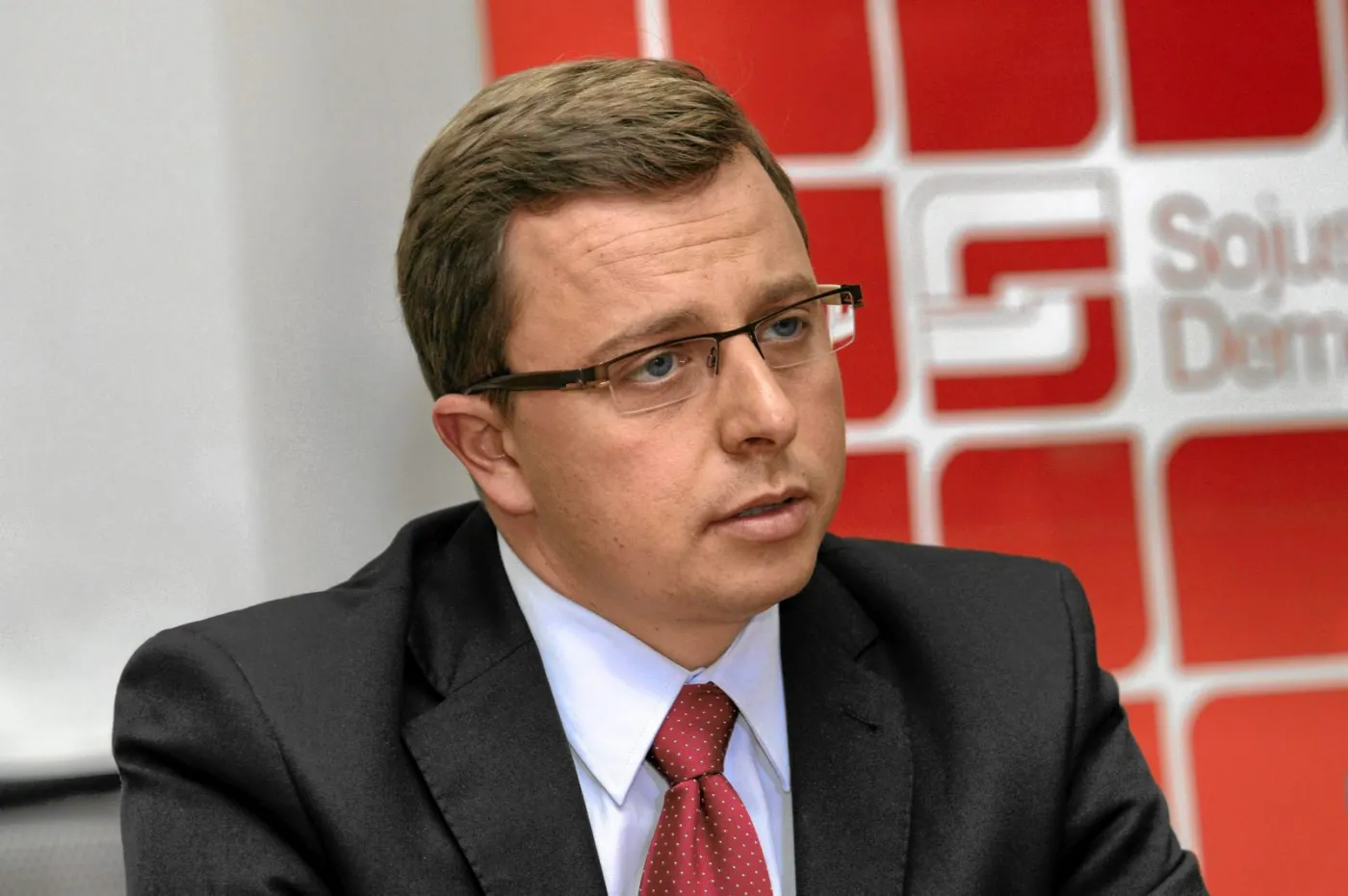 "Giertych nie pojawił się na nowo bez powodu. Gra na rozbicie Platformy"