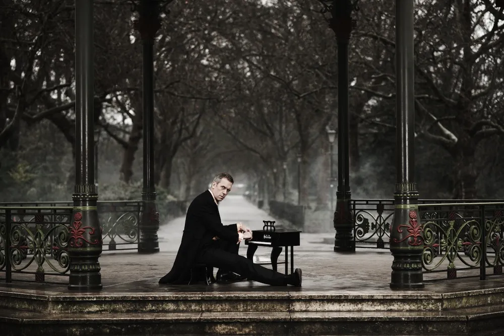 5032265-hugh-laurie.jpg