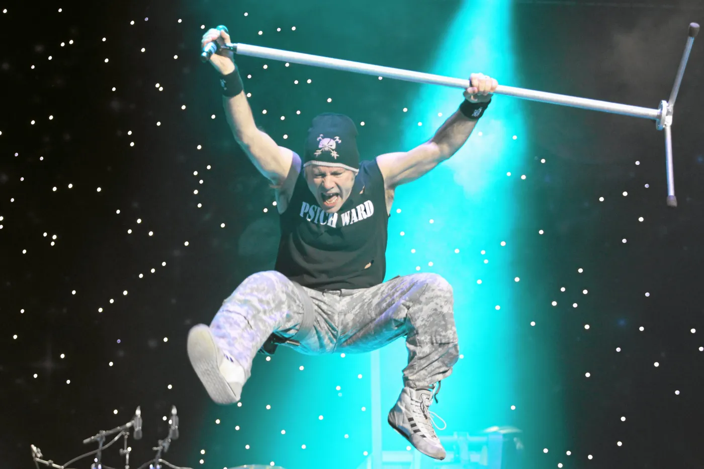 5033939-iron-maiden.jpg