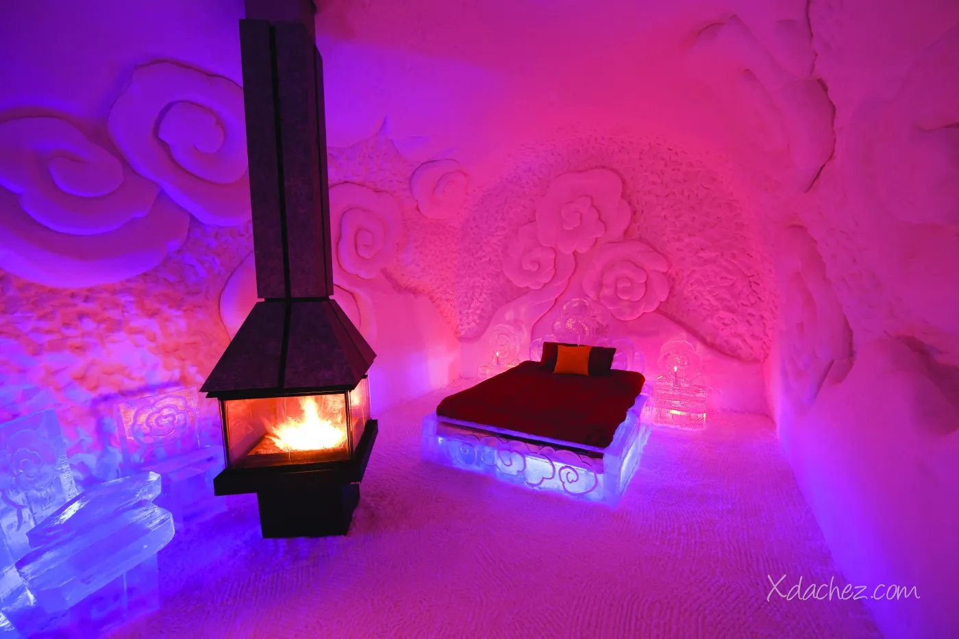 4710870-hotel-de-glace.jpg