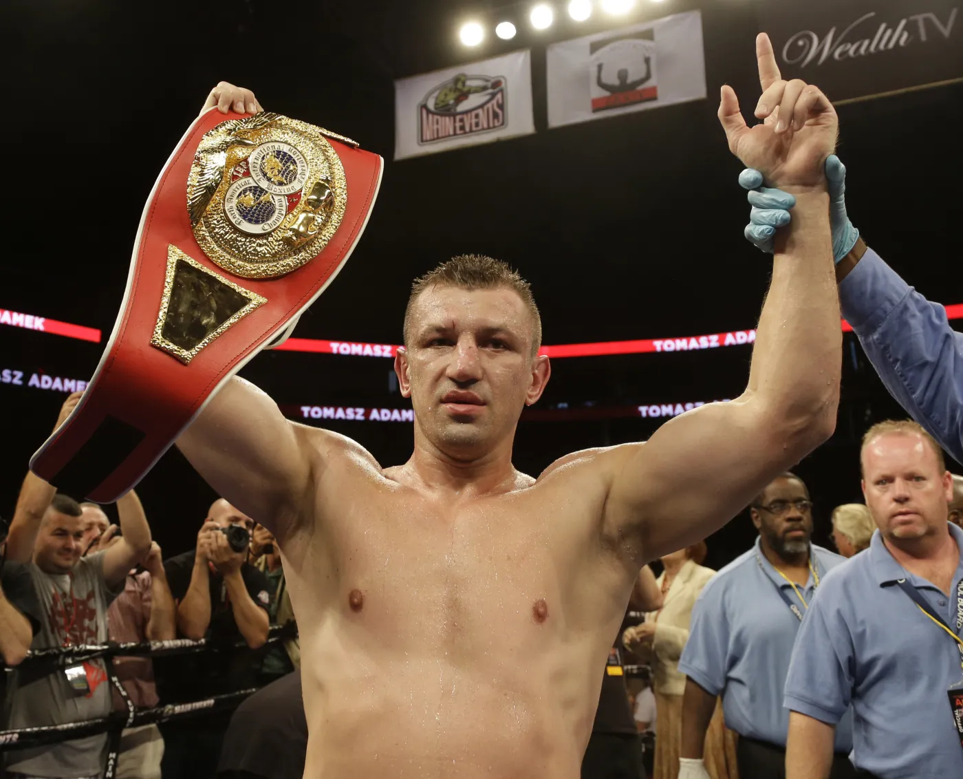 Tomasz Adamek faworytem walki z Dominickiem Guinnem