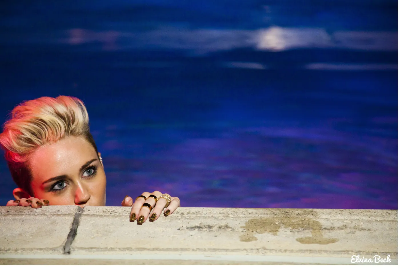 5290730-miley-cyrus.jpg
