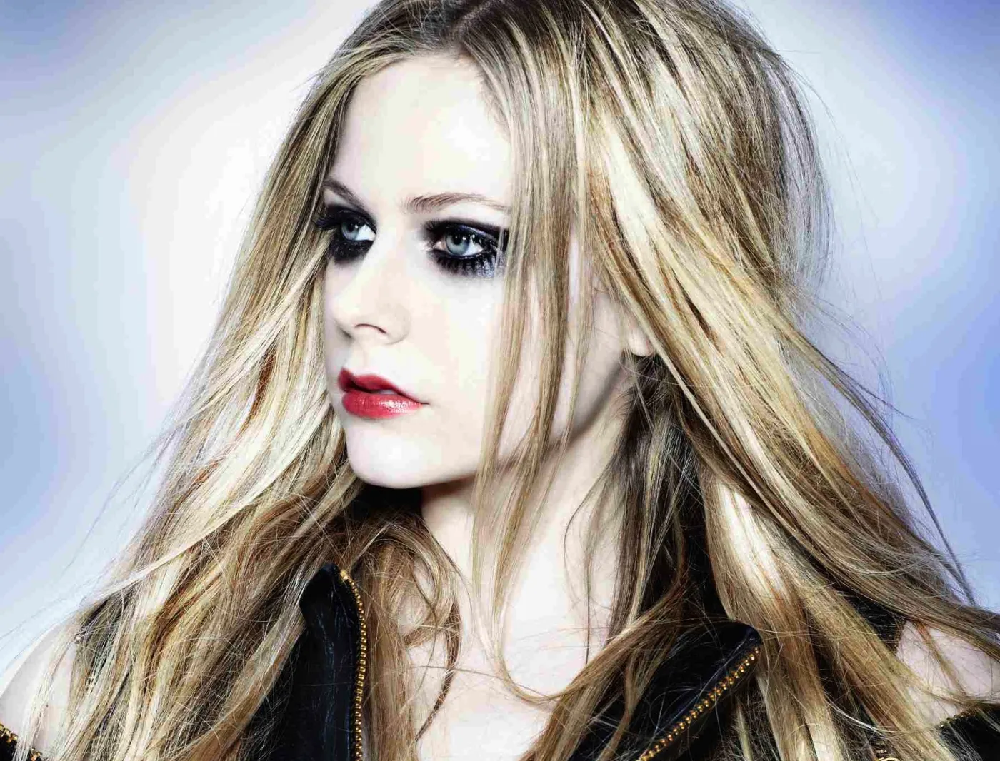 Avril Lavigne bierze 400 dolarów i nie pozwala się dotykać. Gwiazda pod pręgierzem