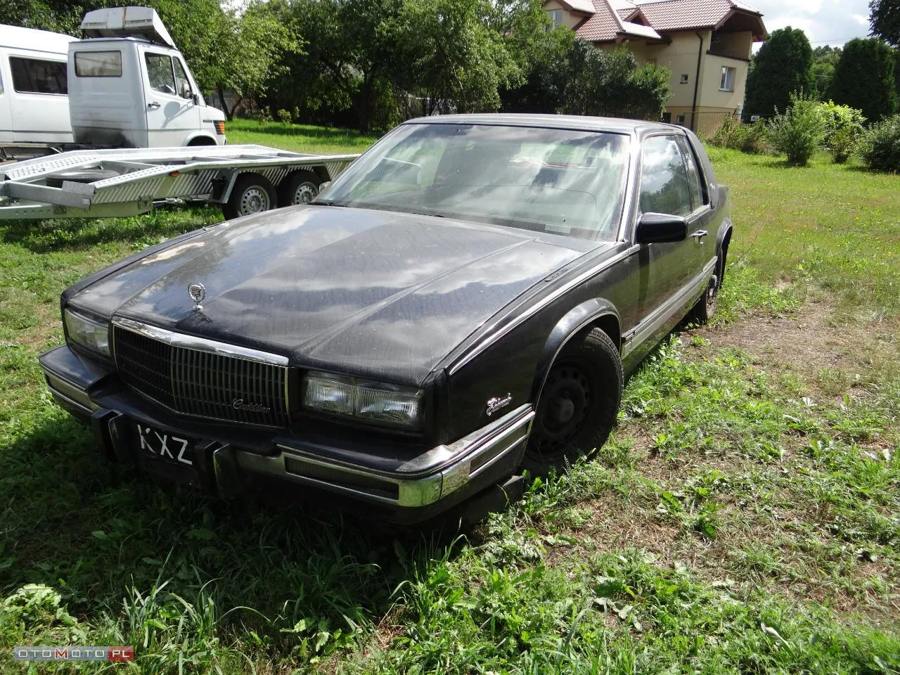 Cadillac Violetty Villas na sprzedaż! Zobacz, co kryje auto gwiazdy. ZDJĘCIA