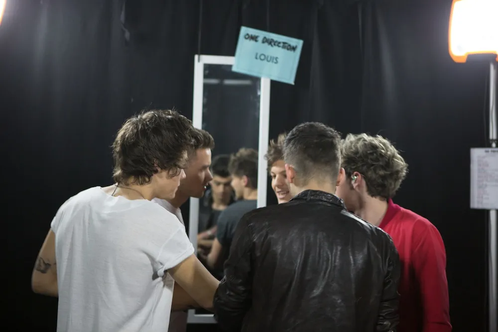 5350625-one-direction.jpg