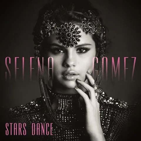 5207716-selena-gomez.jpg