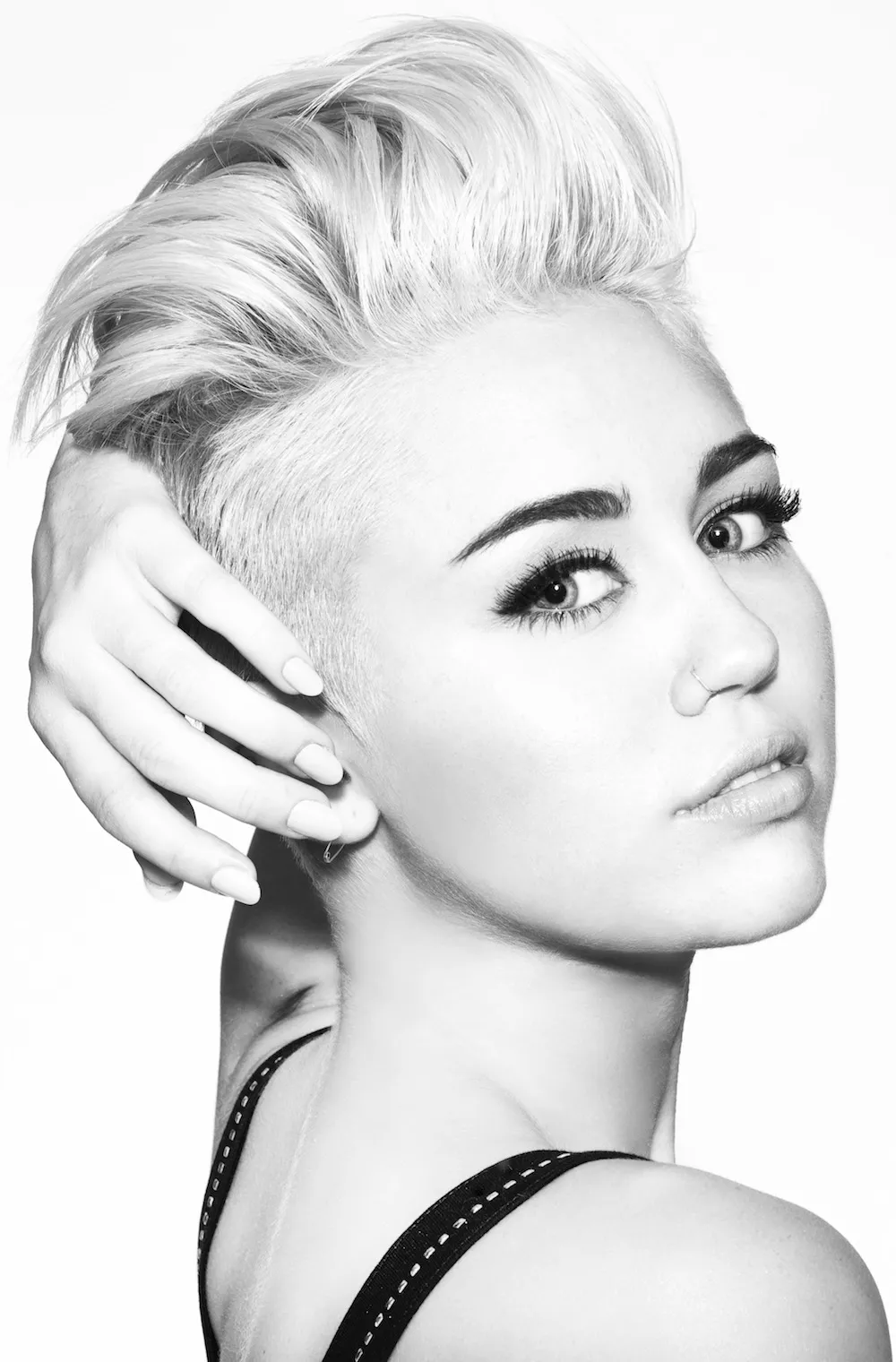 5290759-miley-cyrus.jpg