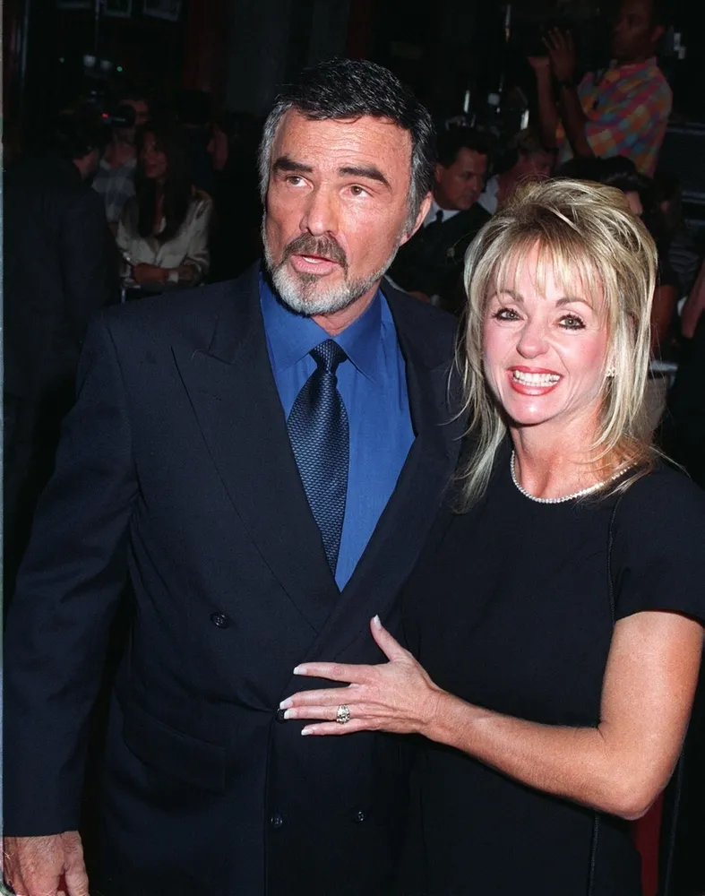 5424233-burt-reynolds.jpg