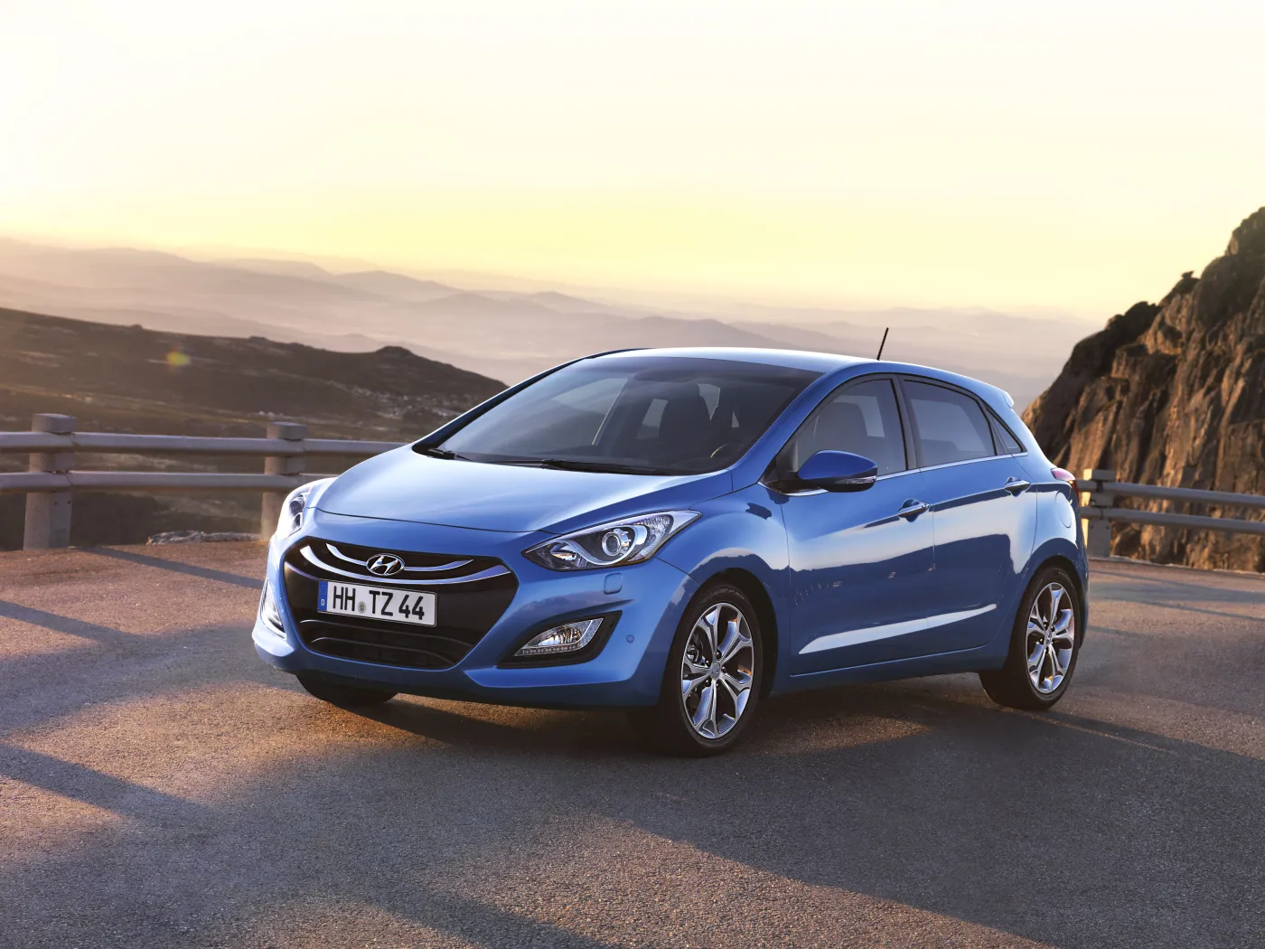 3029566-hyundai-i30.jpg