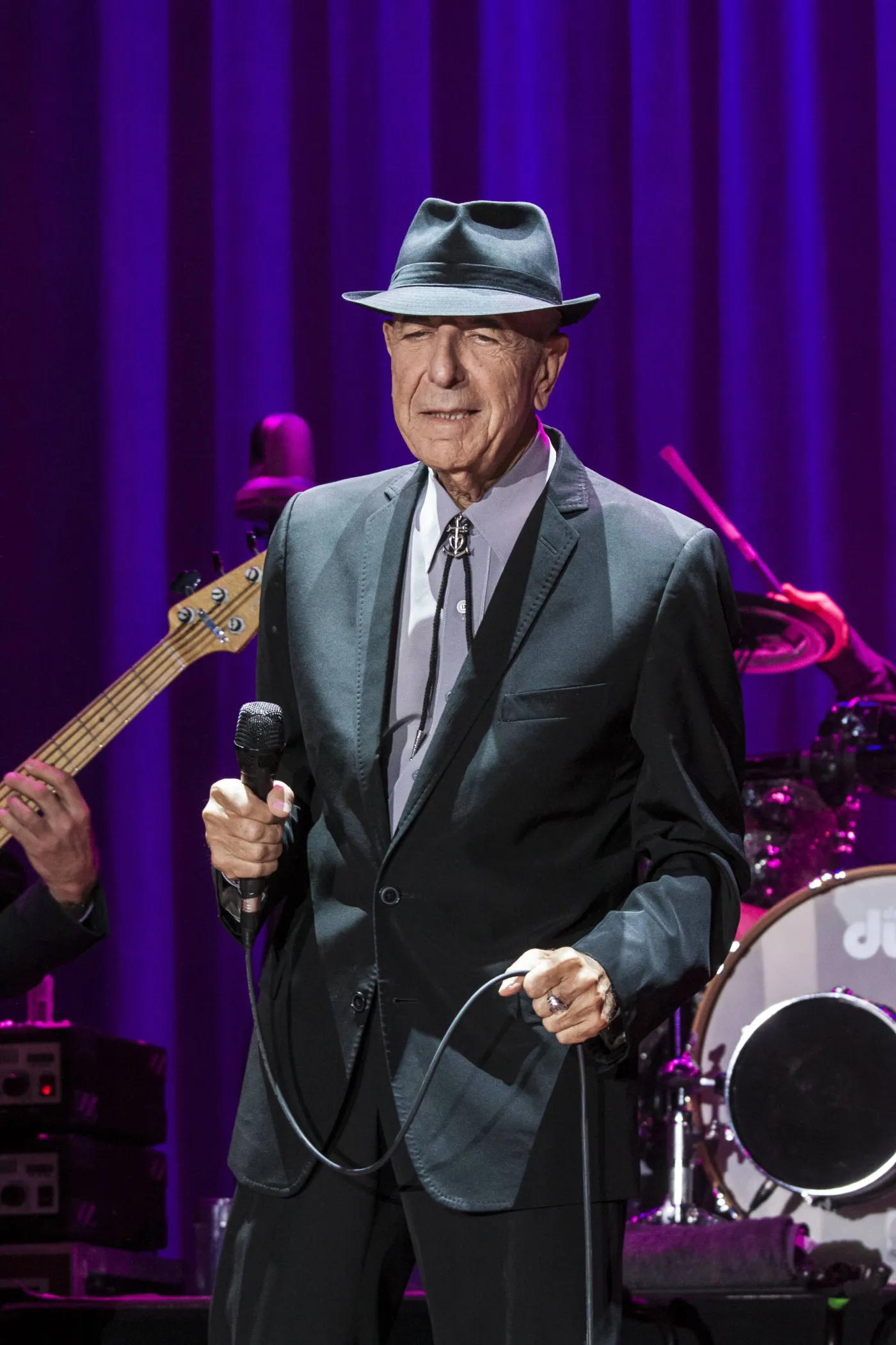 5214639-leonard-cohen.jpg