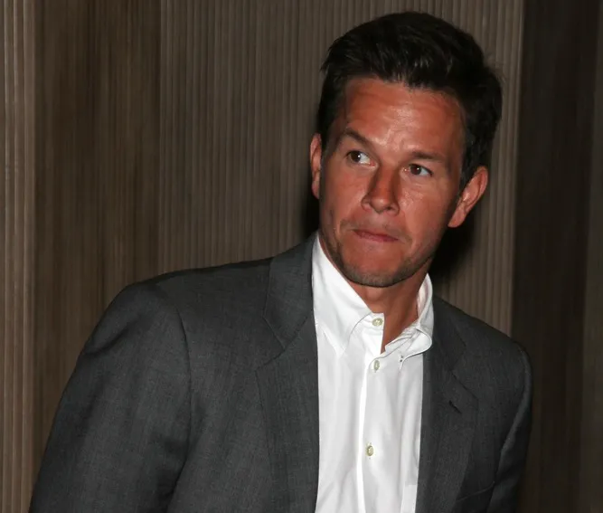 5425531-mark-wahlberg.jpg