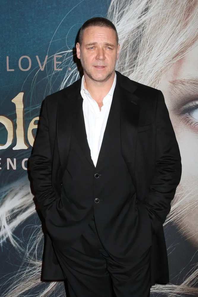 5774148-russell-crowe.jpg
