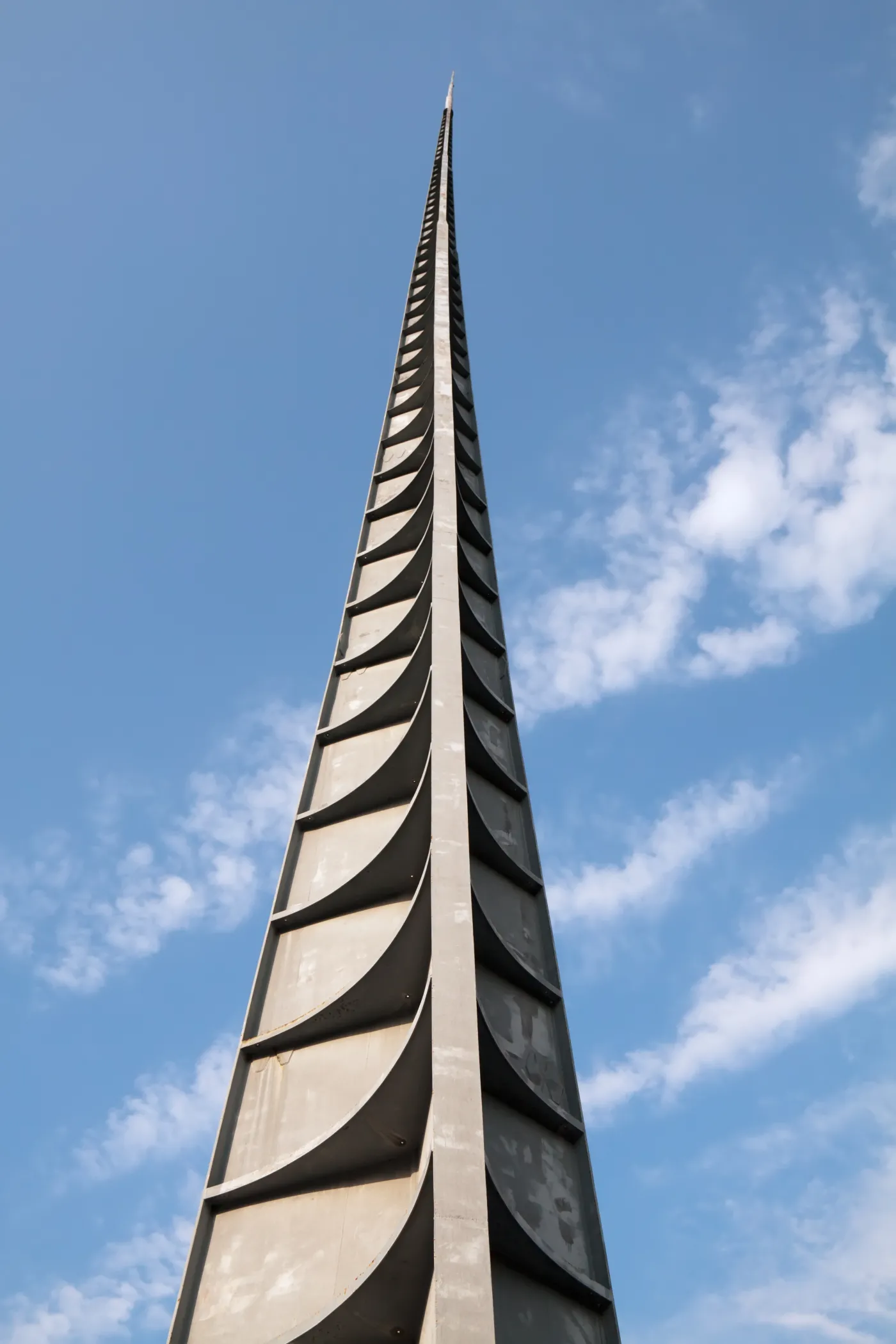 5777333-iglica-wroclaw.jpg