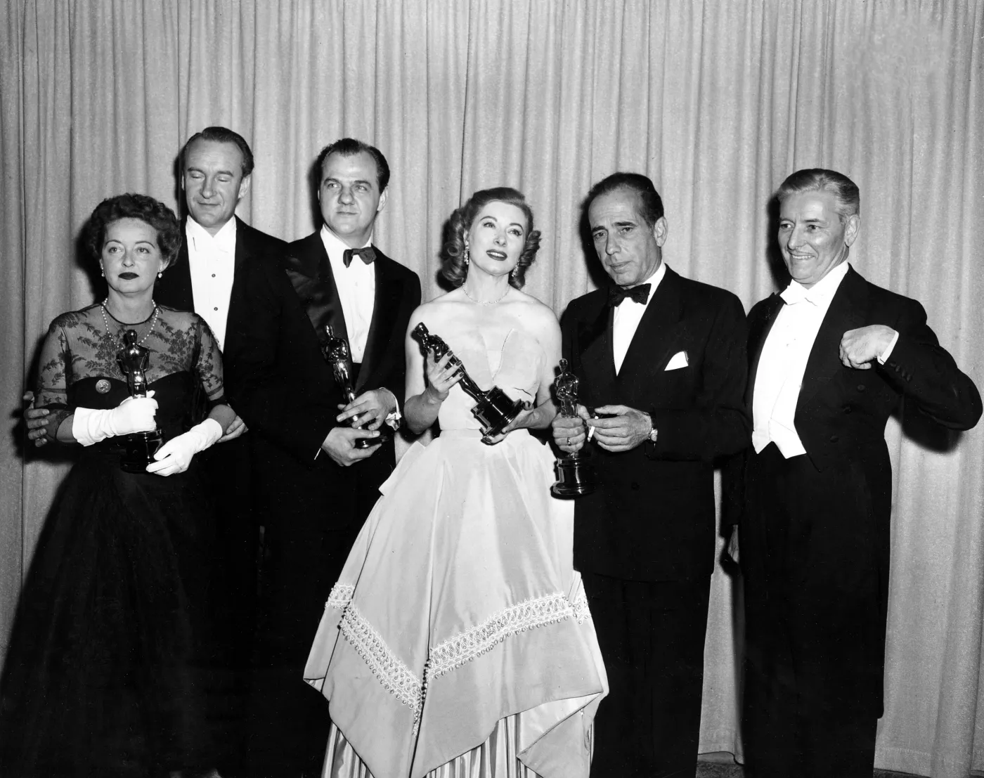 5860522-greer-garson.jpg