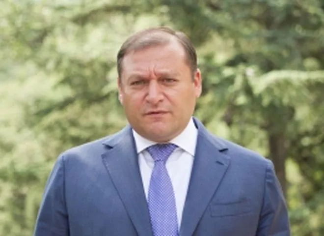 5866503-president-gov.jpg