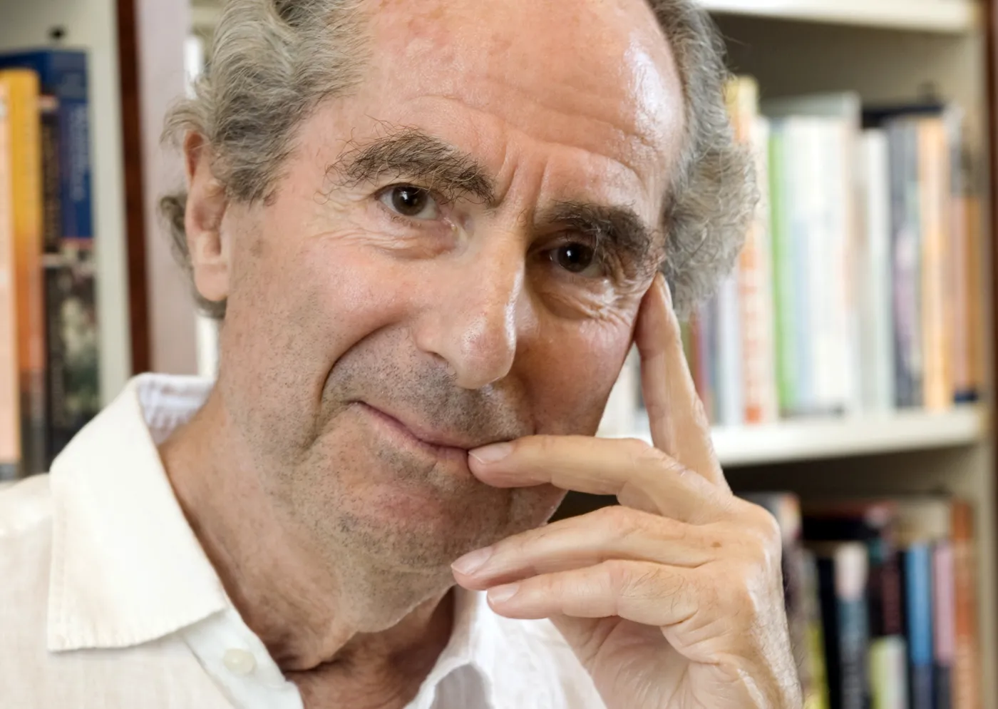 5498993-philip-roth.jpg