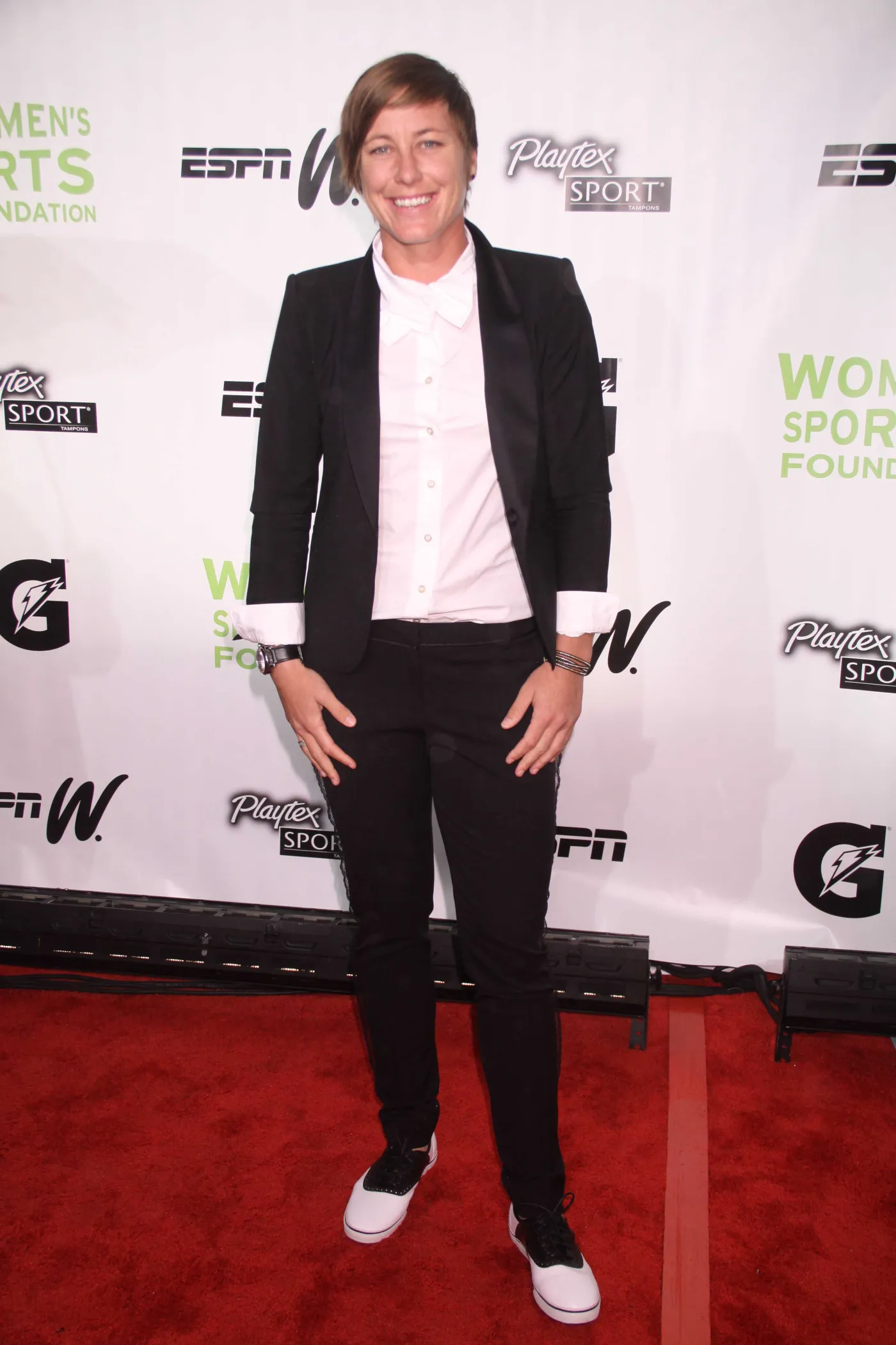 5503418-abby-wambach.jpg