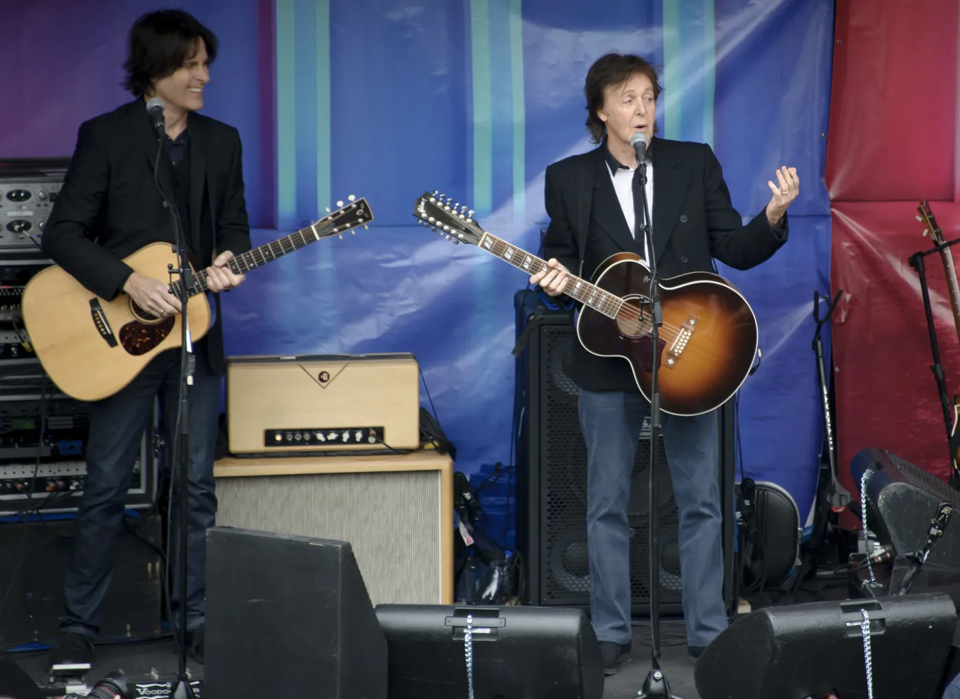 5561789-paul-mccartney.jpg