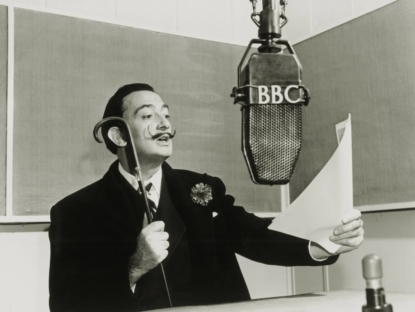 5629182-salvador-dali.jpg