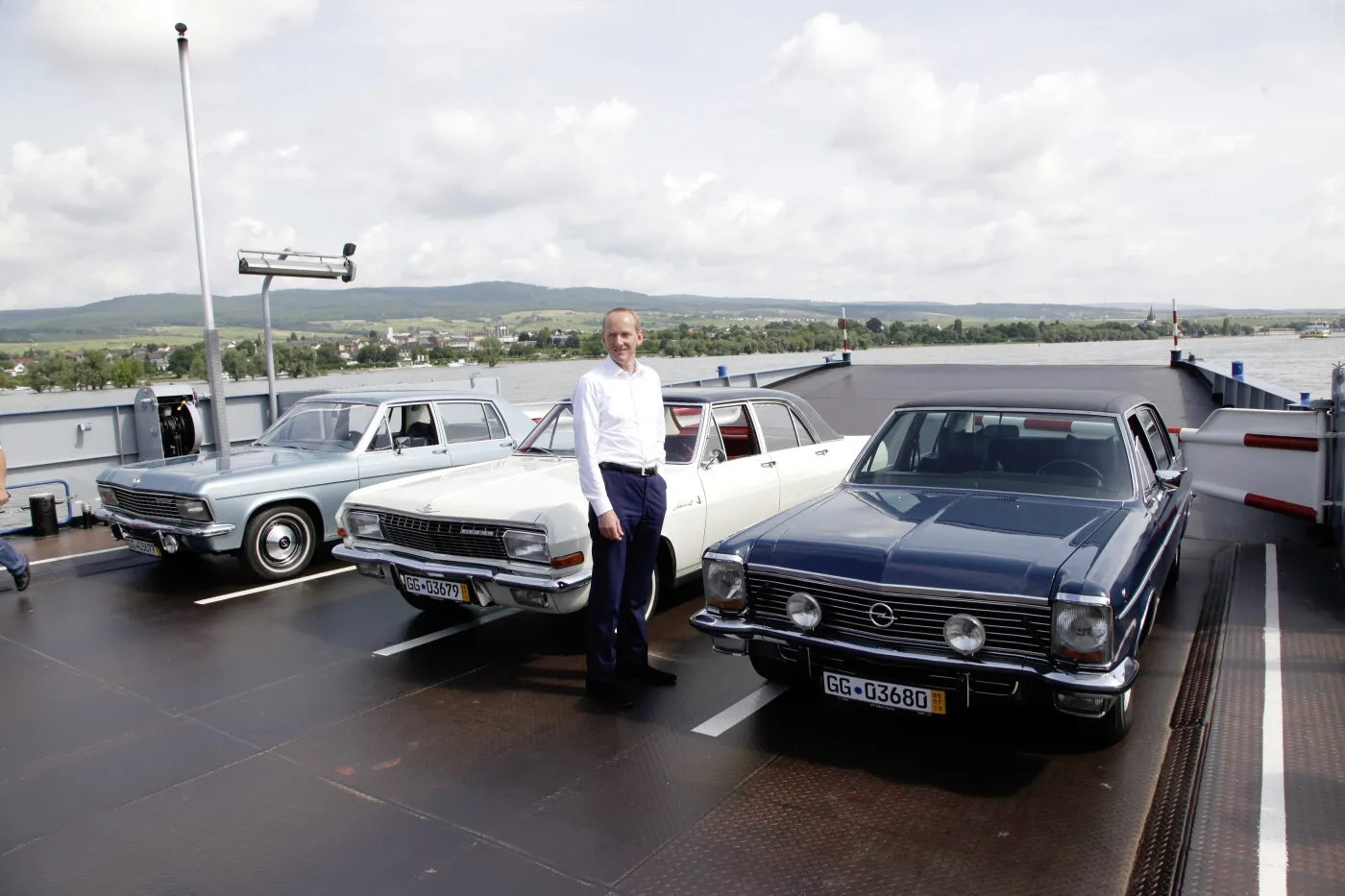 6087427-opel-287655.jpg