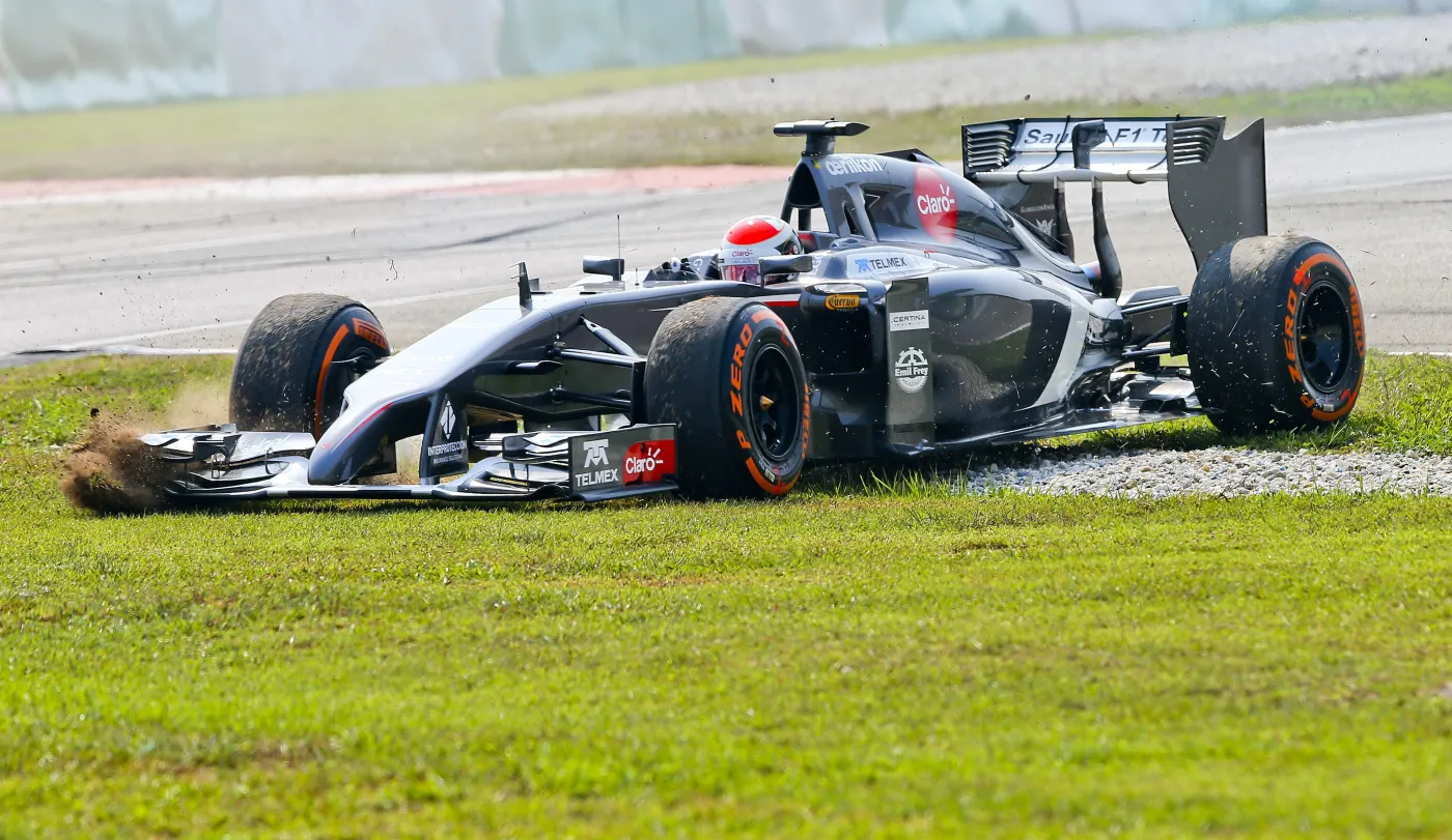 6108249-adrian-sutil.jpg