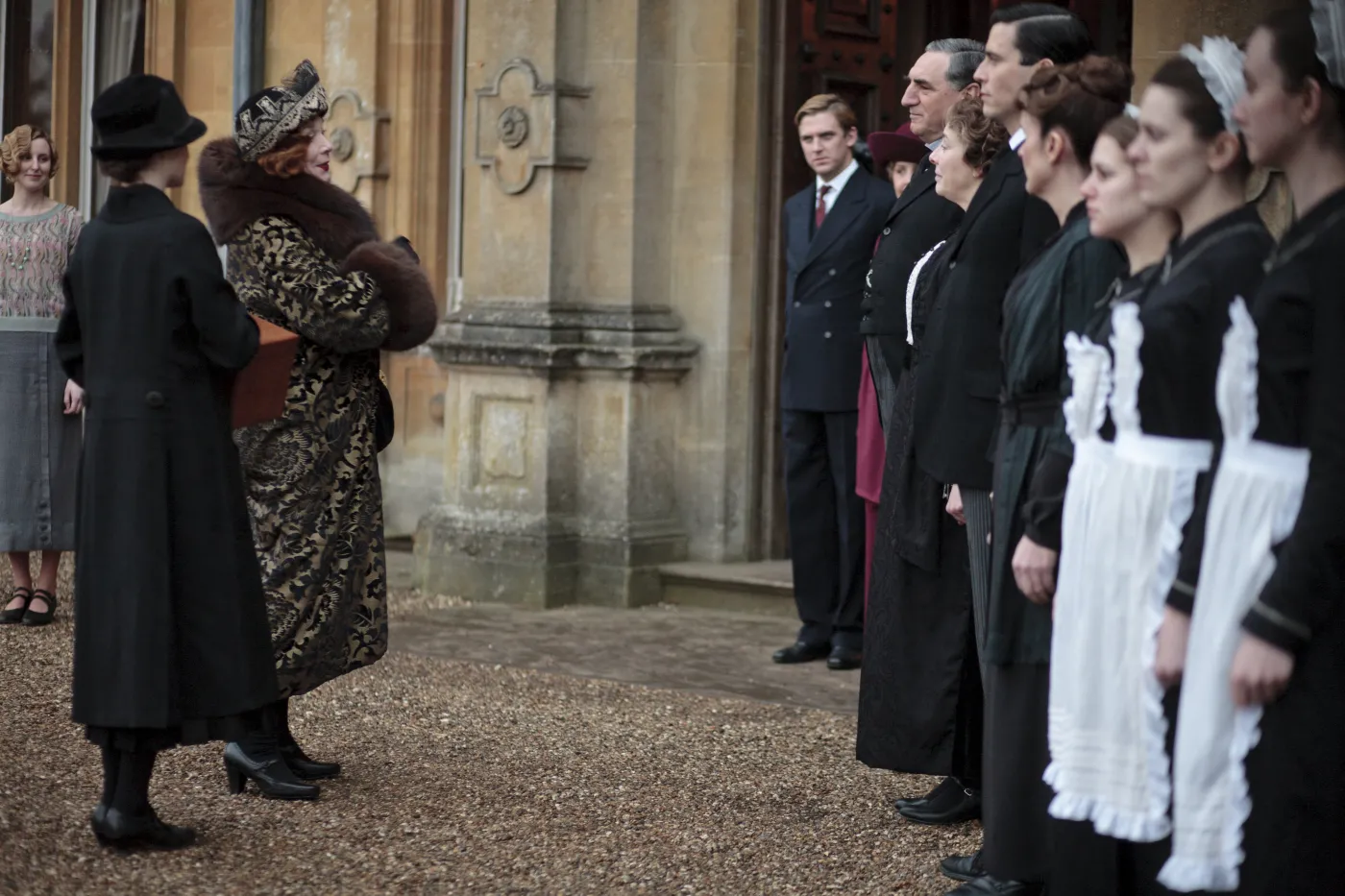 6131754-downton-abbey.jpg