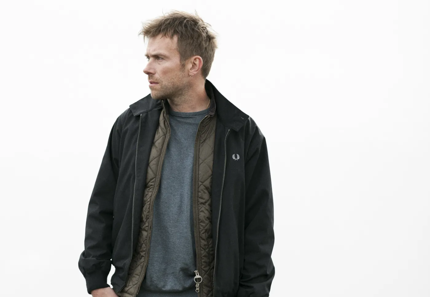 6221613-damon-albarn.jpg