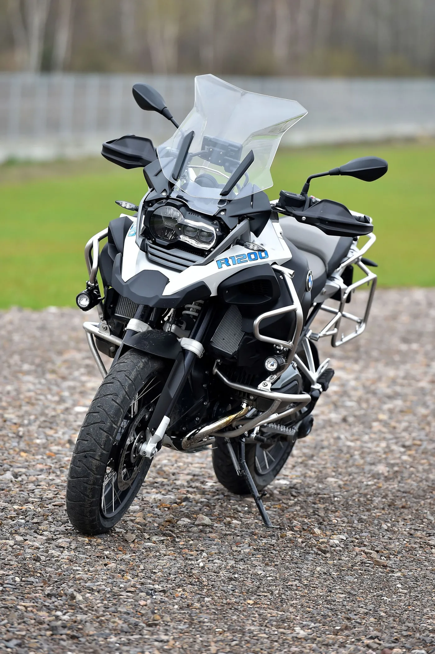 6243695-bmw-r-1200-gs.jpg