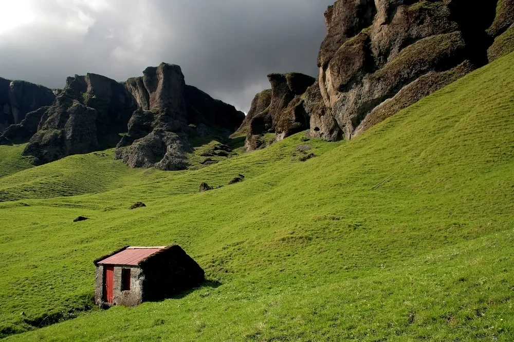 4460073-islandia-domek.jpg