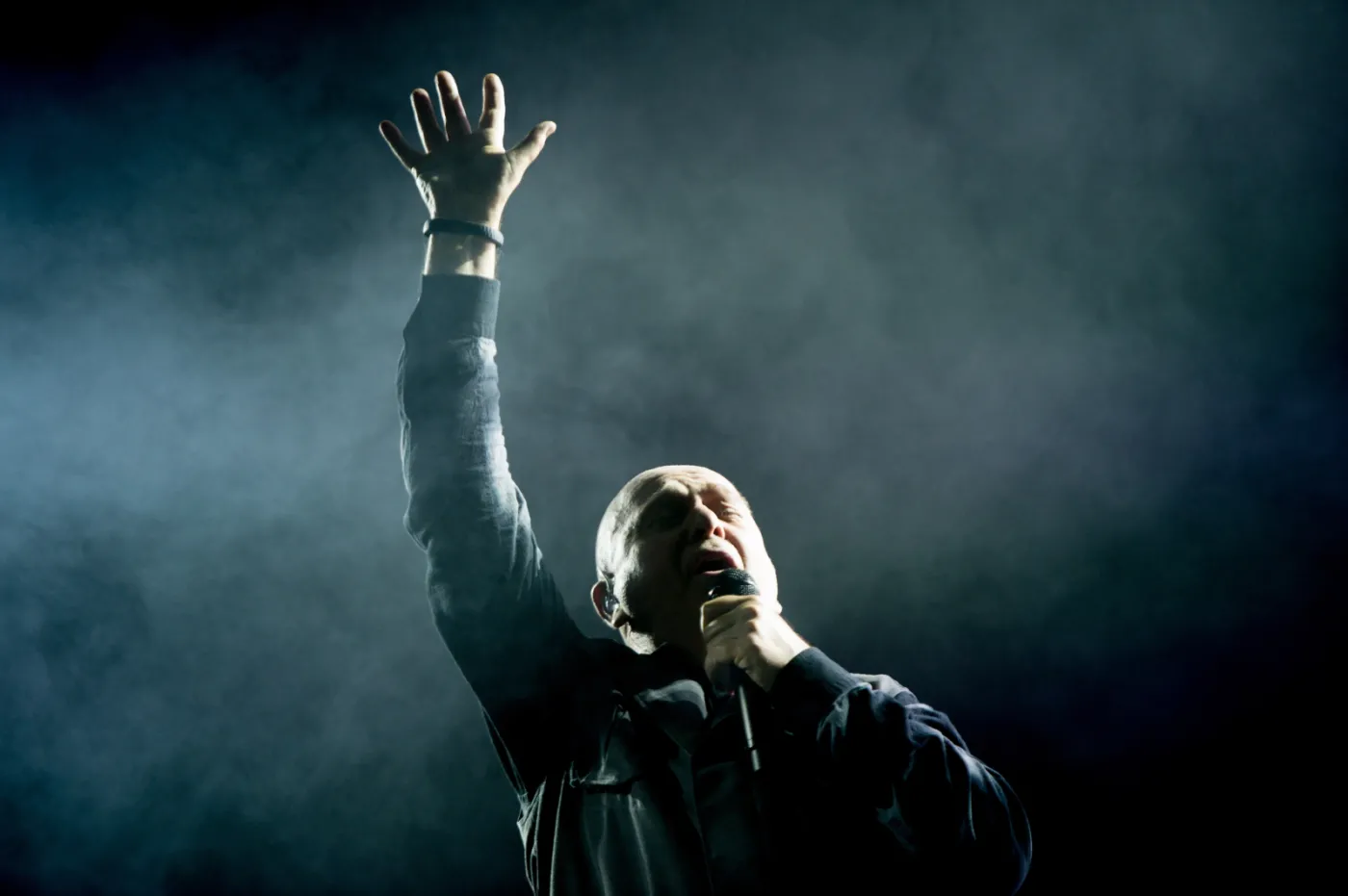 6279691-peter-gabriel.jpg
