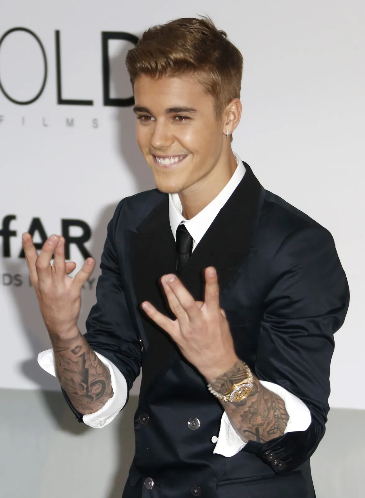 6326047-justin-bieber.jpg
