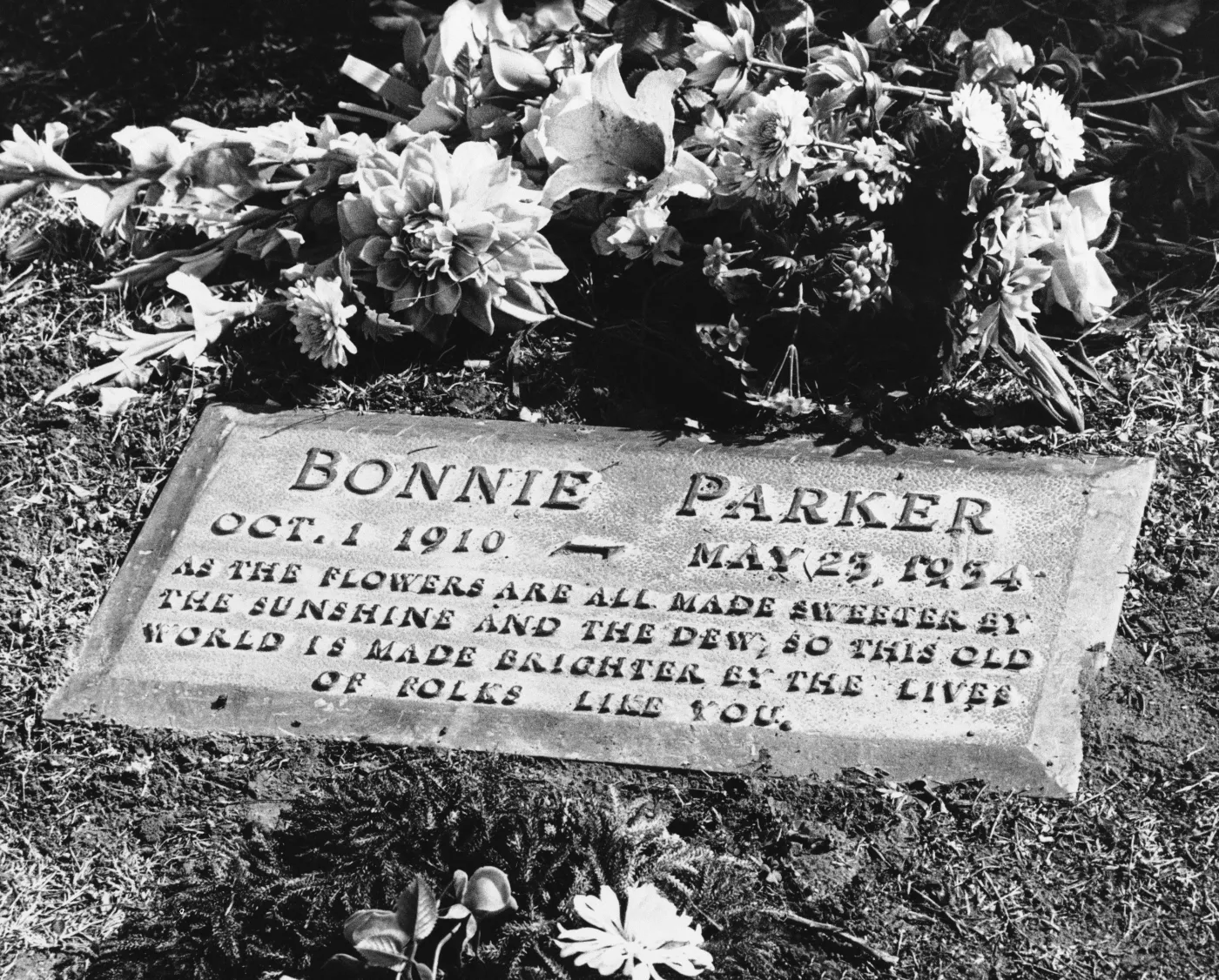 6332737-bonnie-i-clyde.jpg