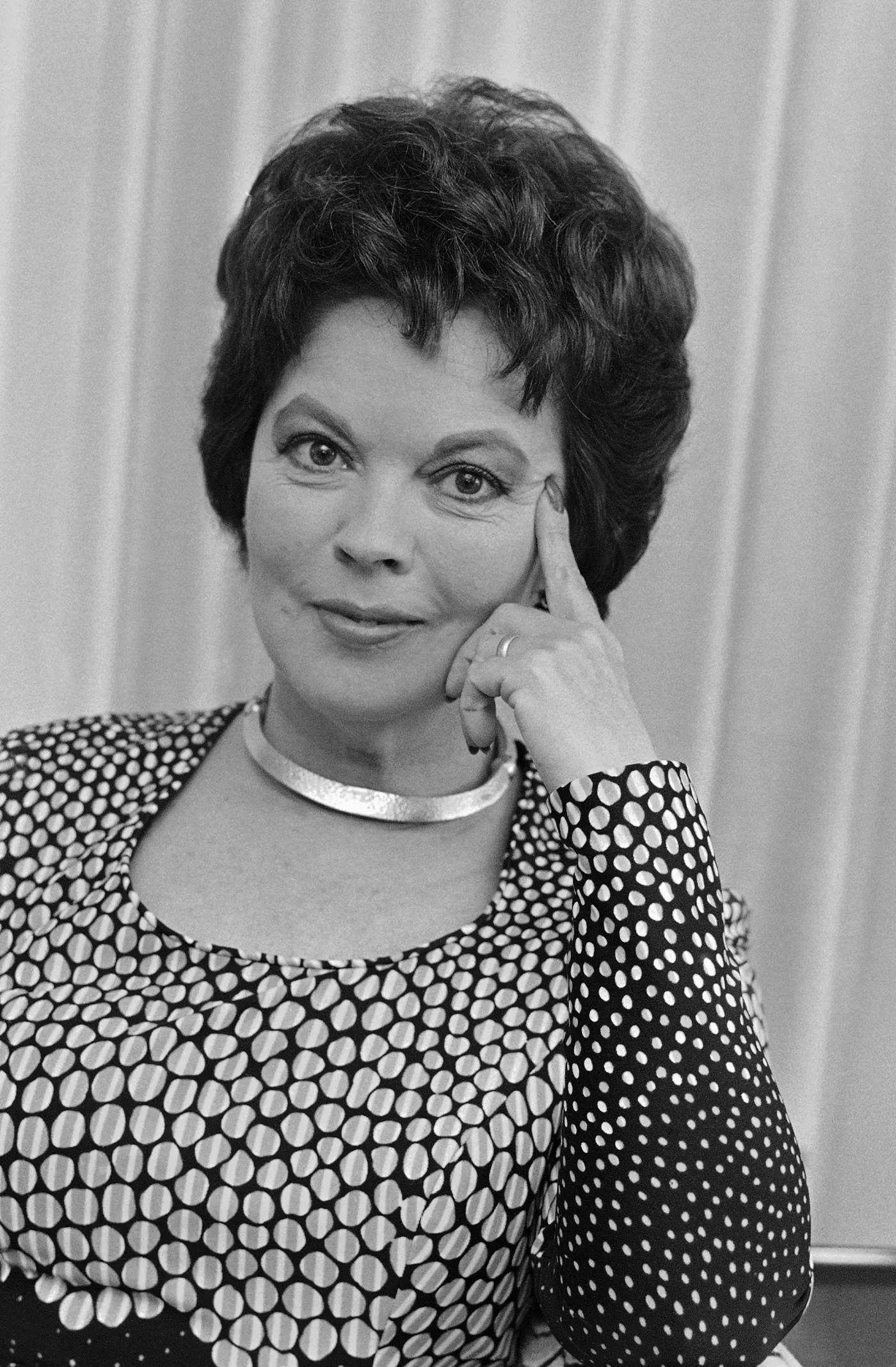 5923044-shirley-temple.jpg