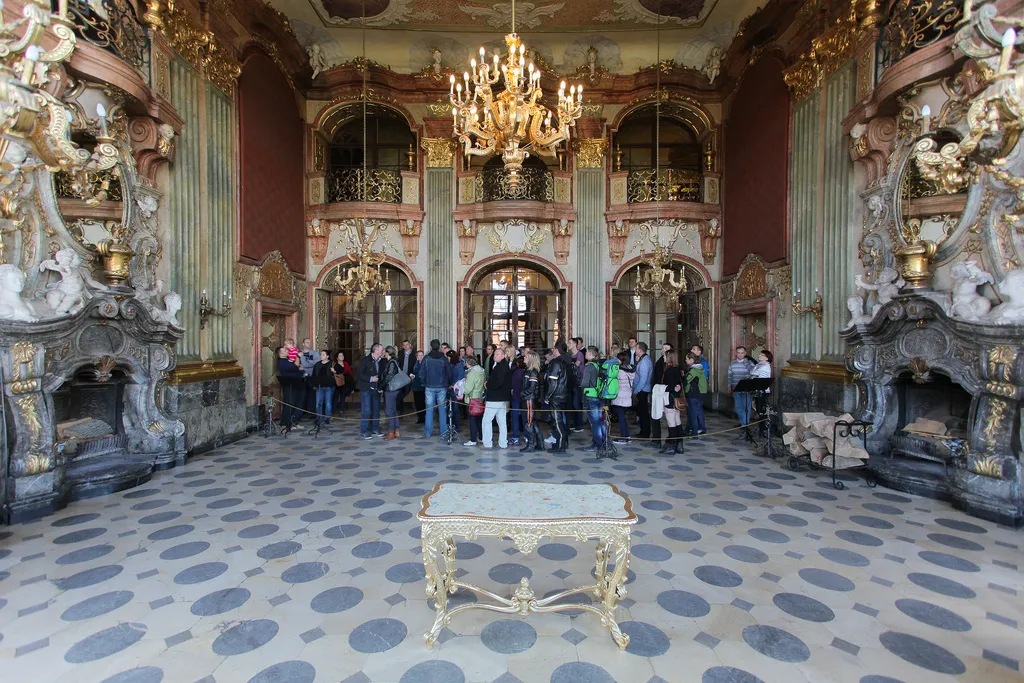 6012254-zamek-ksiaz.jpg