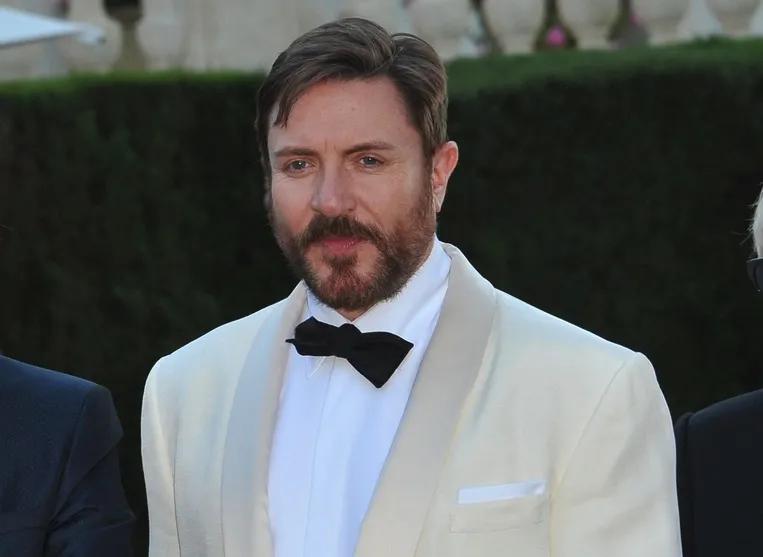 6014774-simon-le-bon.jpg