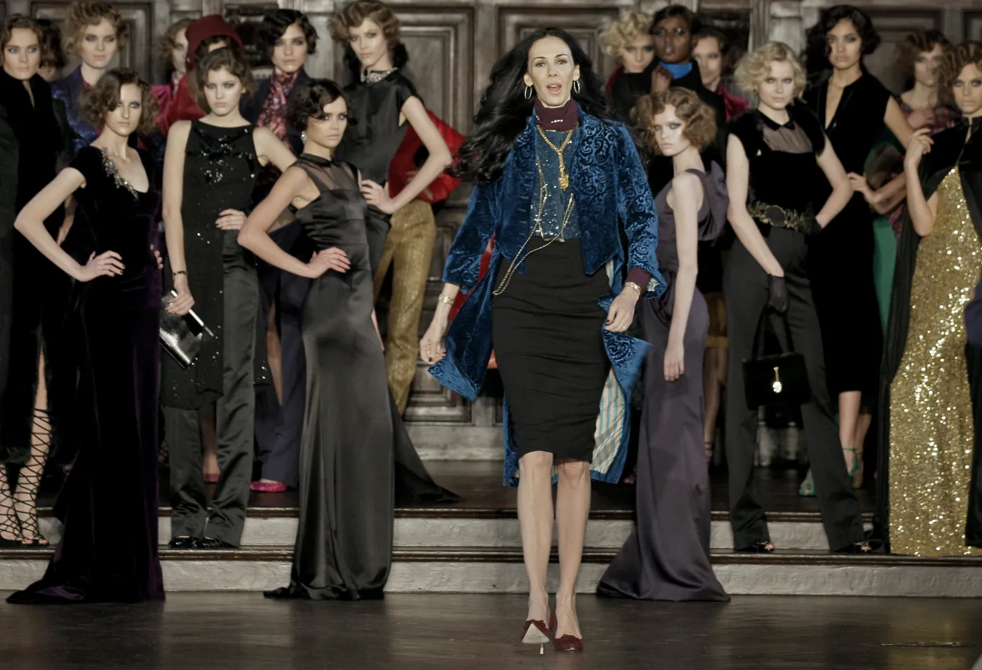 6063419-l-wren-scott.jpg