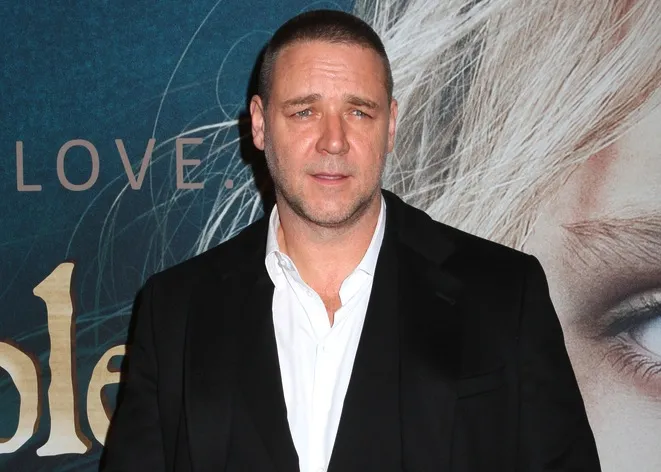 5774176-russell-crowe.jpg